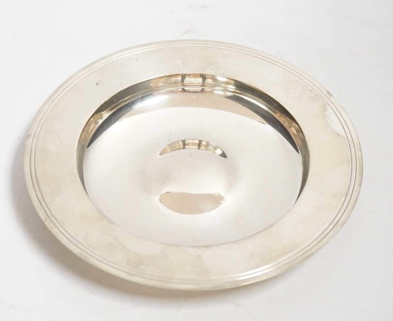 An Elizabeth II silver Armada dish, by Garrard & Co, London, 1982, 19.8cm, 11.4oz.